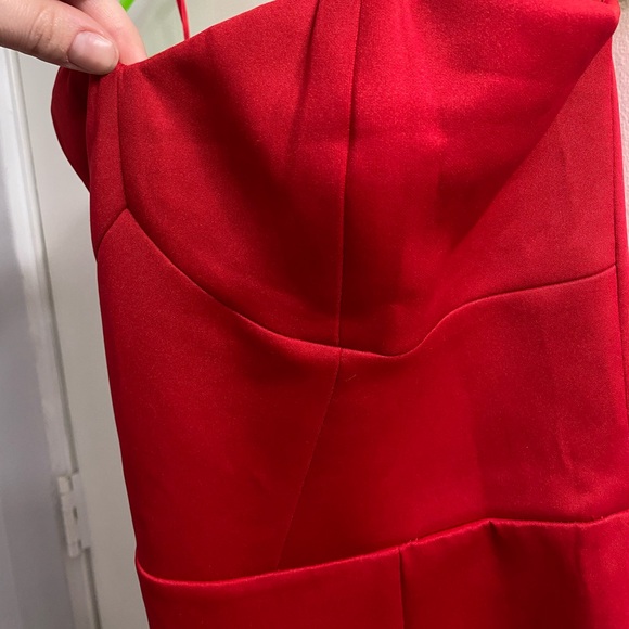 Express Strapless Red Mermaid Dress - Size: 4 - Picture 3 of 9